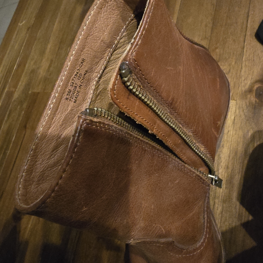 Frye Boots 8.5 - Picture 3 of 5